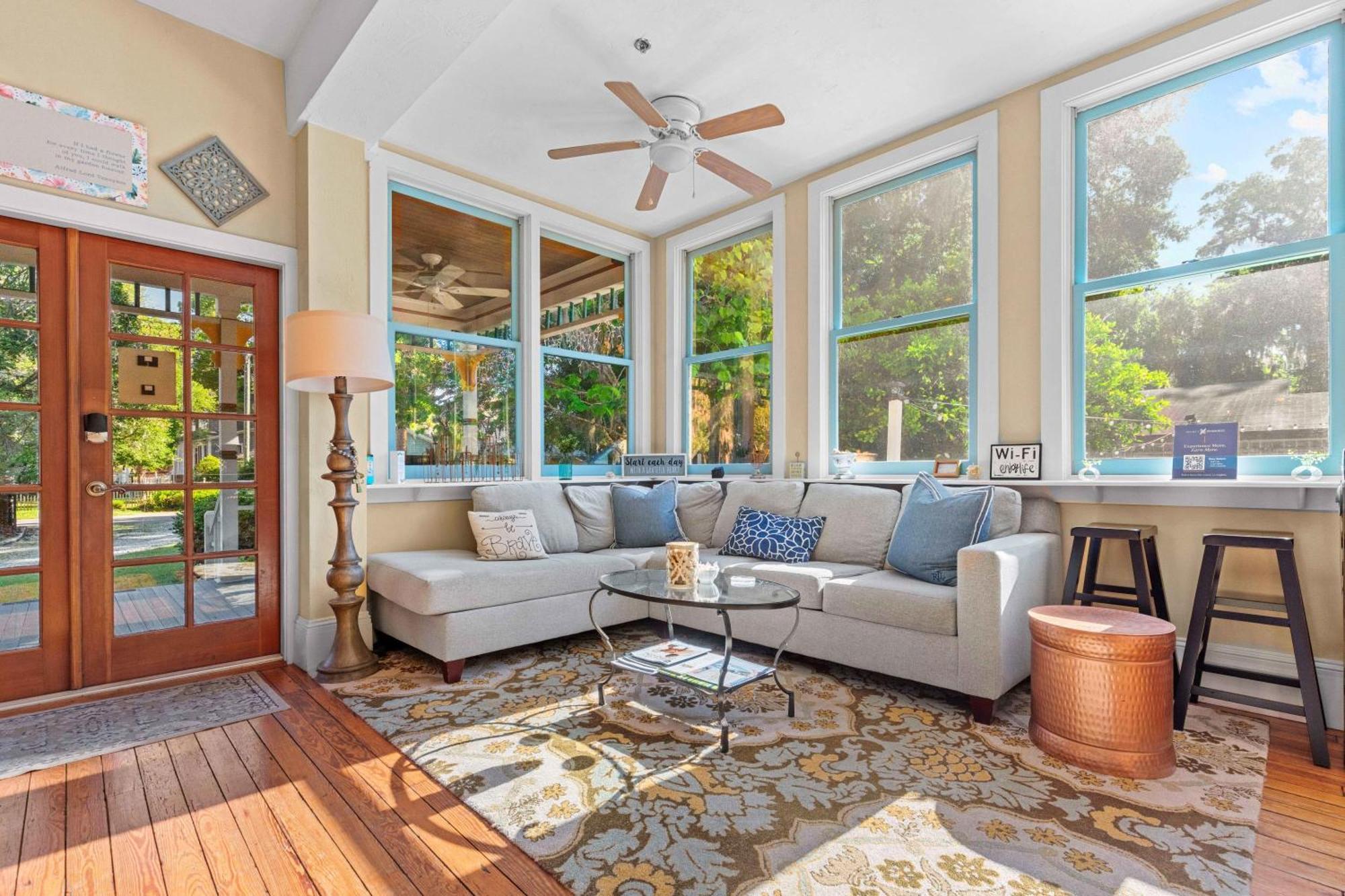 Savannah Suite Гейнсвилл Экстерьер фото